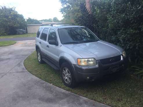 Ford escape XLT private sale - cars & trucks - by owner - vehicle... for sale in Melbourne , FL
