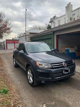2011 VW Touareg - cars & trucks - by owner - vehicle automotive sale for sale in Maspeth, NY