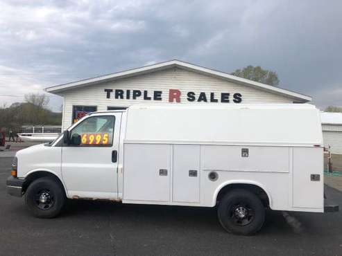 2005 Chevrolet Express Cutaway Work Van Ready for Work - cars & for sale in Stockholm, MN