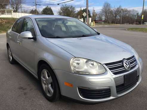2009 Volkswagen Jetta 2.5 SE (77k miles) - cars & trucks - by owner... for sale in Knoxville, TN