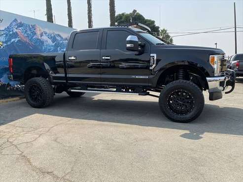 2017 FORD F-250 LARIAT CCAB 6.7L .... CUSTOM, LIFTED, 4X4 .... ONLY... for sale in Redlands, CA