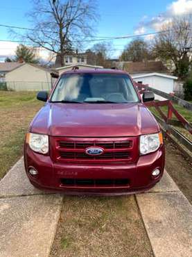 Ford Escape Hybrid - cars & trucks - by owner - vehicle automotive... for sale in Baltimore, MD