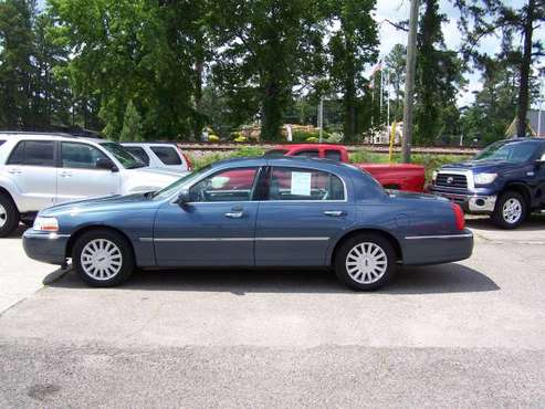 2005 Lincoln Town Car Signature Series Blue - cars & trucks - by... for sale in Martinez, GA