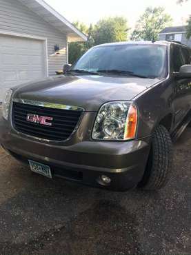 2014 Yukon XL - cars & trucks - by owner - vehicle automotive sale for sale in Wahpeton, ND