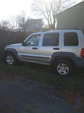 2004 Jeep Liberty - cars & trucks - by owner - vehicle automotive sale for sale in Milton, PA