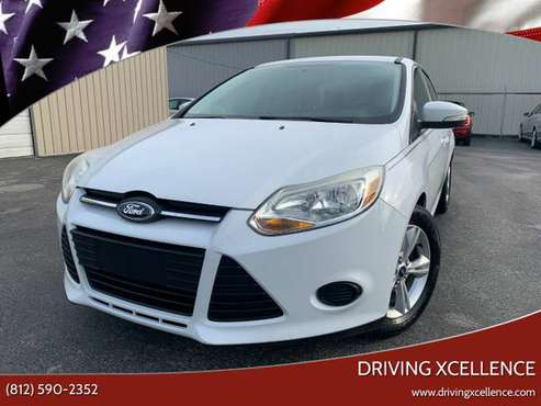 2013 Ford Focus SE 5-Speed Manual Oxford White - cars & trucks - by... for sale in Jeffersonville, KY