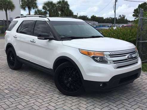 2013 Ford Explorer XLT - Lowest Miles / Cleanest Cars In FL - cars &... for sale in Fort Myers, FL