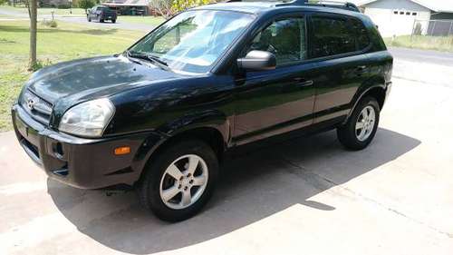 2007 Hyundia Tucson - cars & trucks - by dealer - vehicle automotive... for sale in Pflugerville, TX