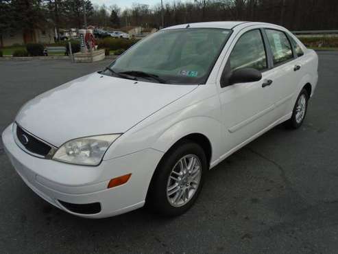 2007 FORD FOCUS - cars & trucks - by dealer - vehicle automotive sale for sale in Elizabethtown, PA