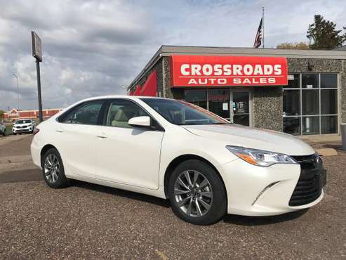2017 Toyota Camry XLE V-6 Moonroof for sale in Eau Claire, WI