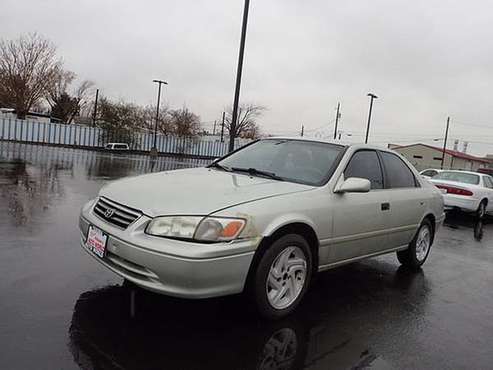 2000 Toyota Camry 4DR SDN LE AUTO Buy Here Pay Here - cars & trucks... for sale in Yakima, WA