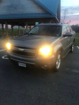 2007 Chevy Avalanche - no issues. Needs nothing! $6000 - cars &... for sale in Fredericksburg, VA