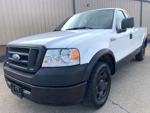 2006 Ford F-150 XL Regular Cab - 8 FT bed - 81,000 miles for sale in Uniontown , OH