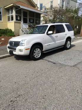 2010 Mercury Mountaineer Luxury AWD 52K 3rd Row - - by for sale in Worcester, MA