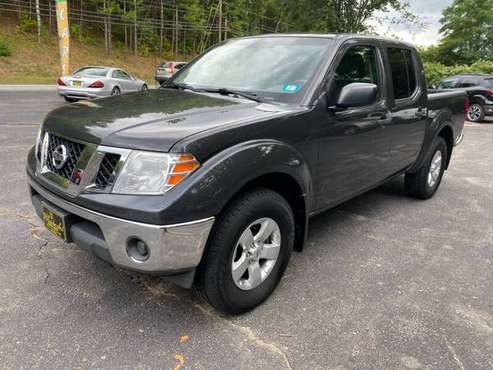 $11,999 2010 Nissan Frontier SE Crew Cab V6 4x4 *Very Nice, 132k... for sale in Laconia, ME