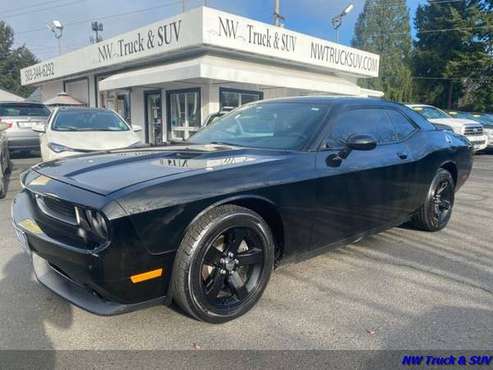 2014 Dodge Challenger SXT 2dr Coupe V6 3.6L 305hp - cars & trucks -... for sale in Milwaukee, OR