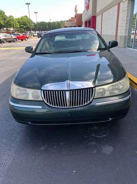 1999 Lincoln Town Car 4.6 -V8 for sale in Winder, GA