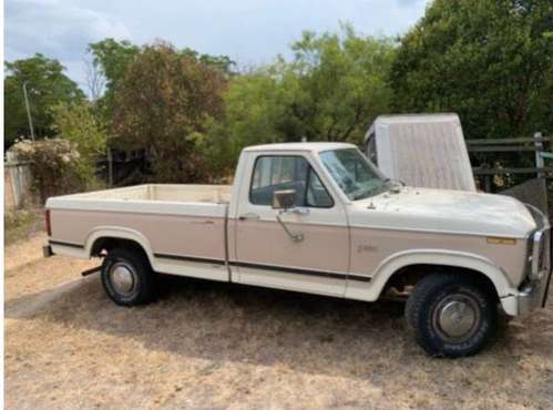 Looking for a late 70s-early 80s pickup truck to photograph 12/9 -... for sale in Martindale, TX
