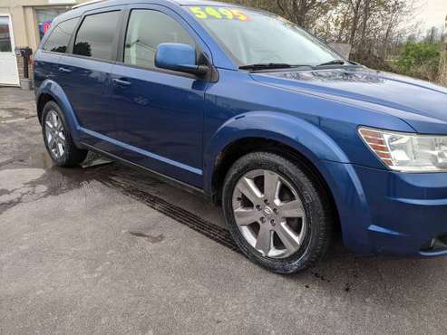 2010 Dodge journey third row seating we have plates do all the DMV for sale in Cicero, NY