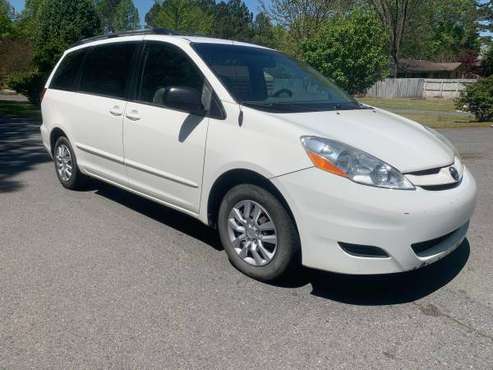2007 Toyota Sienna - - by dealer - vehicle automotive for sale in Greenbrier, AR