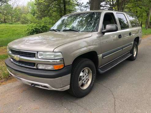 2003 Chevrolet Suburban, good condition! - - by for sale in Elizabeth, NY
