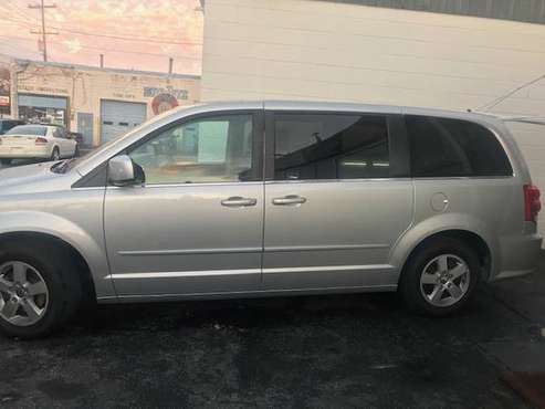2012 Dodge Caravan - cars & trucks - by dealer - vehicle automotive... for sale in Springfield, MO