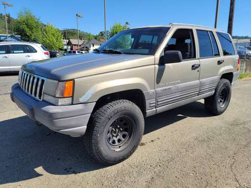 1996 Jeep Grand Cherokee (On Sale - 4wd) - - by for sale in Roseburg, OR