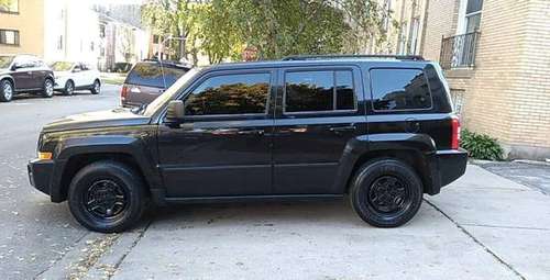 2010 jeep patriot 4x4 - cars & trucks - by owner - vehicle... for sale in Chicago, IL