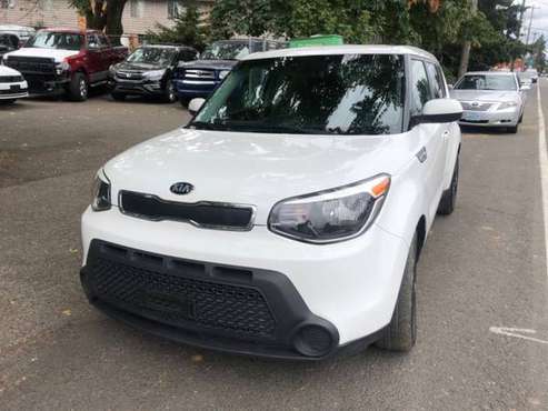 2016 KIA SOUL 5DR WGN AUTO BASE - cars & trucks - by dealer -... for sale in Portland, OR
