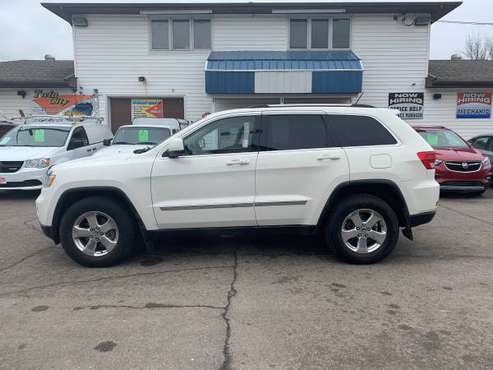 ★★★ 2012 Jeep Grand Cherokee Laredo 4x4 ★★★ for sale in Grand Forks, ND