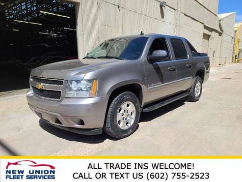 2009 Chevrolet Chevy Avalanche LS 4x4 Crew Cab 4dr for sale in Goodyear, AZ