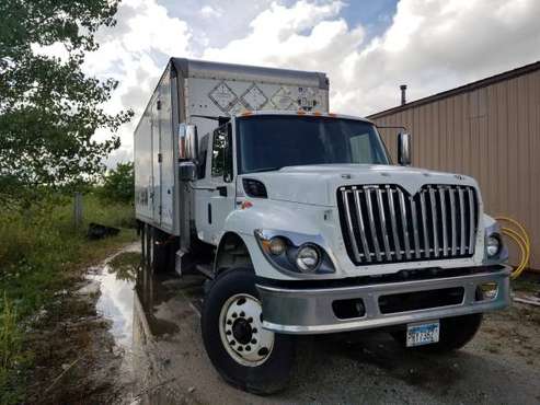 2010 international 7500 6 wheeler for sale in Peotone, IL