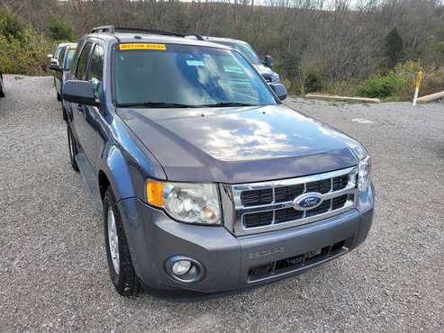 2010 FORD ESCAPE 4X4 - cars & trucks - by dealer - vehicle... for sale in Alexandria, OH