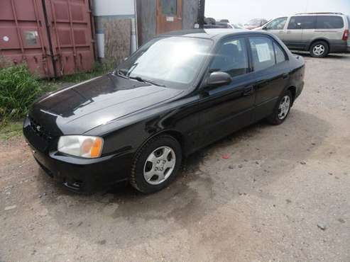 2000 Hyundai Accent - cars & trucks - by dealer - vehicle automotive... for sale in Dorchester, WI