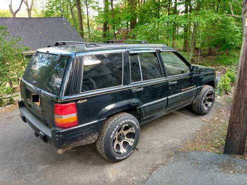 1998 Jeep Grand Cherokee Limited Sport Utility 4D for sale in Greenwood Lake, NY