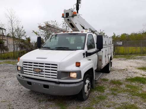 Bucket Truck - cars & trucks - by owner - vehicle automotive sale for sale in New Orleans, LA