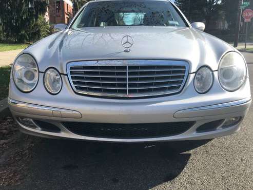 Mercedes E350 2006 Silver sedan - heated seats - cars & trucks - by... for sale in Washington, District Of Columbia