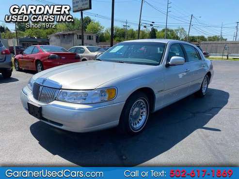 1999 Lincoln Town Car 4dr Sdn Cartier - - by dealer for sale in Louisville, KY