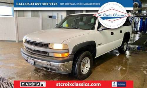 **RUST FREE**OUT OF STATE**2000 CHEVY SUBURBAN 2500 LT** - cars &... for sale in Lakeland, MN