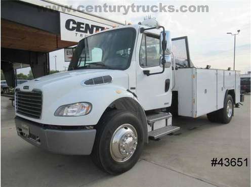 2009 Freightliner M2 106 REGULAR CAB WHITE SPECIAL OFFER! - cars for sale in Grand Prairie, TX