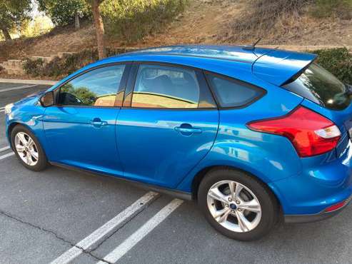 2013 Ford Focus w/ carfax - cars & trucks - by owner - vehicle... for sale in calabasas, CA