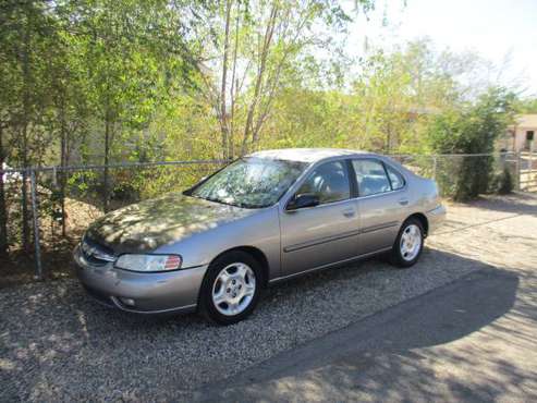2001 NISSAN ALTIMA RUNS GREAT - cars & trucks - by owner - vehicle... for sale in KINGMAN, AZ