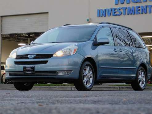 2005 Toyota Sienna XLE / V6 3.3L / DVD / LEATHER / MOONROOF/ 7 SEATS... for sale in Portland, OR