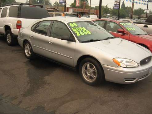 2005 Ford Taurus...Low Miles! - cars & trucks - by dealer - vehicle... for sale in Portland, OR