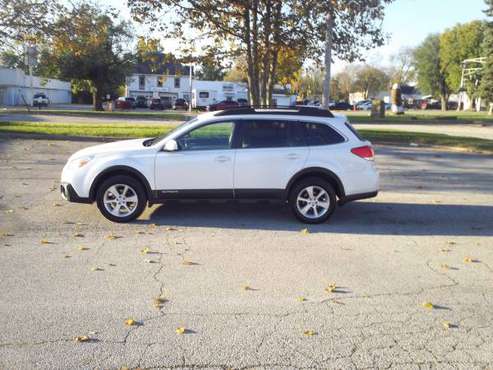 2013 Subaru Outback - - by dealer - vehicle automotive for sale in Chillicothe, IL