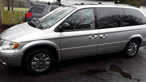 2005 Chrysler Town & Country Limited Edition - - by for sale in Middletown, DE