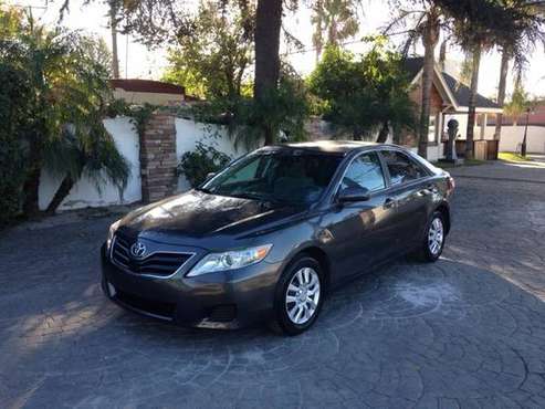2011 TOYOTA CAMRY - cars & trucks - by owner - vehicle automotive sale for sale in North Hollywood, CA