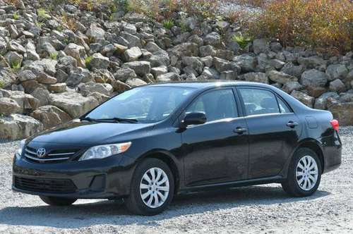 2013 *Toyota* *Corolla* *LE* - cars & trucks - by dealer - vehicle... for sale in Naugatuck, CT