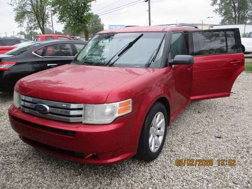 2009 FORD FLEX 3 ROWS NICE - cars & trucks - by dealer - vehicle... for sale in Perrysburg, OH