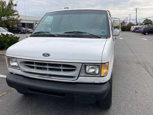 1998 Ford Van E 250 - cars & trucks - by owner - vehicle automotive... for sale in Bethpage, NY